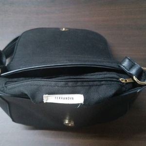 Terranova Sling Bag