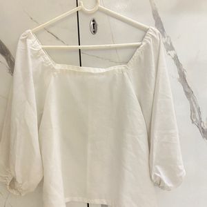 New ballon sleeve white top