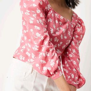 Cute Pink Puffed Sleeves Top