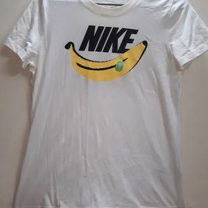 Nike Brand New White Tshirt💛