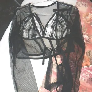 Bra With Net Shrug