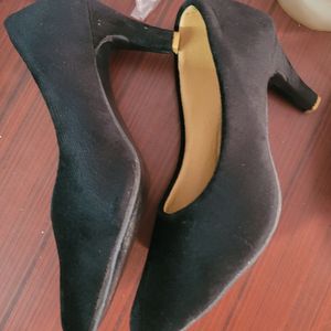 Fancy Black Pencil Heels Sandal For Woman