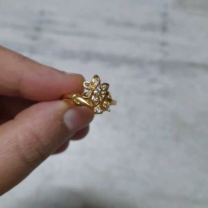 Flower with Stones Ring