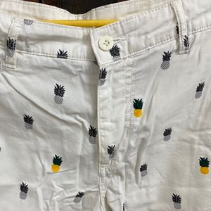 Brand: IZOD, Size - 32, Short