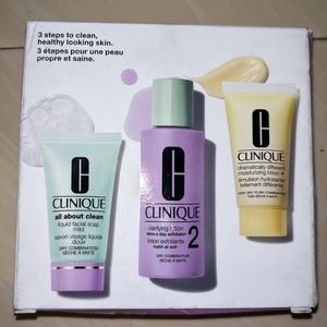 CLINIQUE SKINCARE KIT