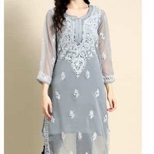 chikankari mirror kurti WITH INNER