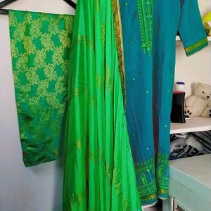 Beautiful Combination Kurti Set