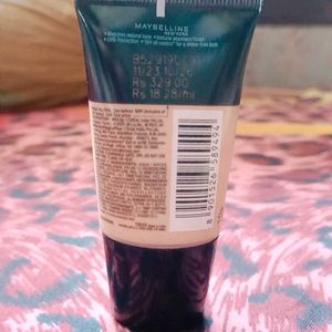 Maybelline Fit Me Foundation