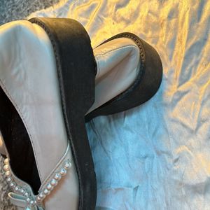 Vintage pearl Flat