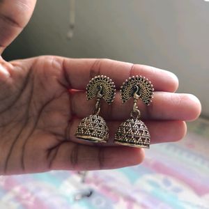 Gold Colured Jhumkas