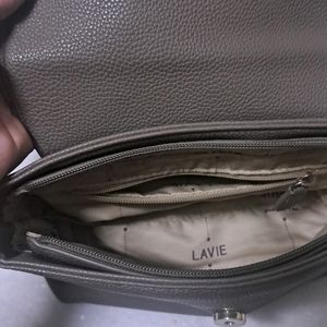 Lavie Sling Bag