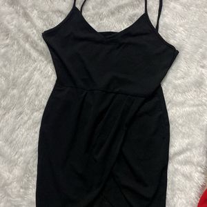 Black Sleevless Knee Length Dress