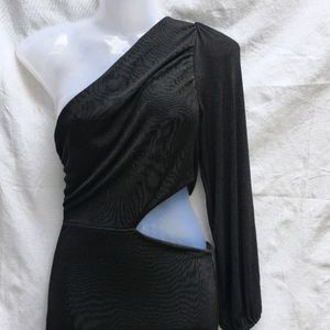 I. SEXY BLACK ONE SIDED BODYCON