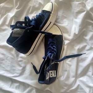 Canvas Shoes