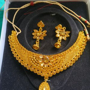 Gold Necklace Set