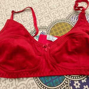 Red 🍒 Bra