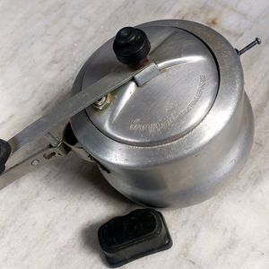 3 Litre Good Condition Pressure Cooker