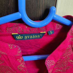 Avaasa Pinki Kurta With Gold Foiling