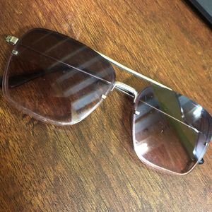 Rose Gold Sun Glass Good Condition Nothing Defecti