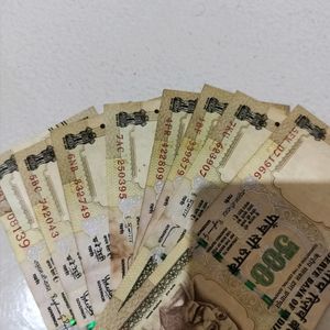 Old 500/- Notes (8 Pcs)