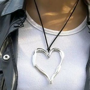 Chunky Hollow Heart Necklace / Earrings Keychain