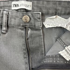 Zara Stretchable Skinny Jegging Jeans