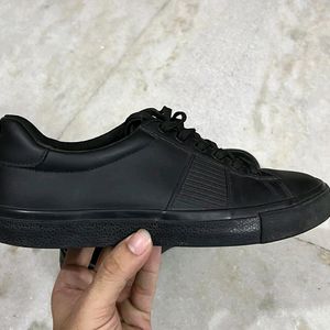 ZARA MONOCHROME BLACK SNEAKERS EUR 41