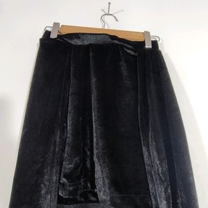 Black Skirt (Women's)