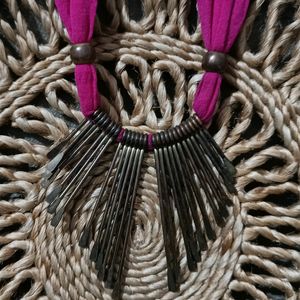 Chic Cloth Tie-up Mettalic Style Neckpiece