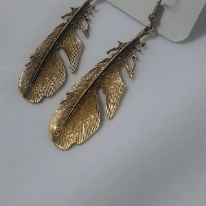 Feather Earrings- Golden