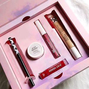 Just Hearbs Makeup Kit