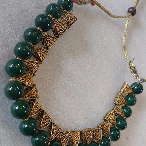 Green Choker Neckless