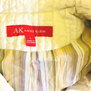 Anne Klein White quilted jacket