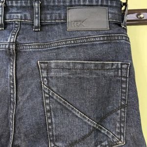 Total of 7 Branded Jeans In New Condition