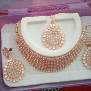 Beutiful Jewellery Neck Piece Set