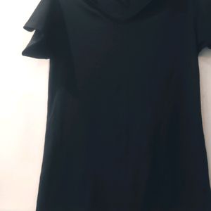 Black casual T-shirt