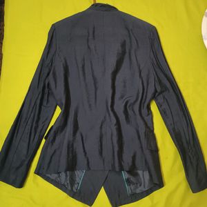 Stylish Jacket For Ladies