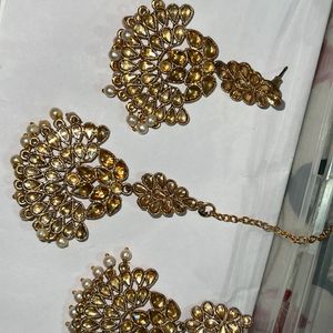 Earrings And Maang Teeka Set