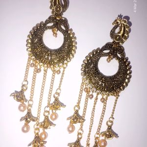 Beautiful Golden Party Earrings