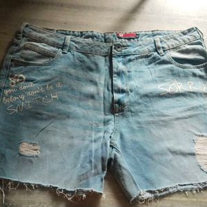 DENIM SHORTS