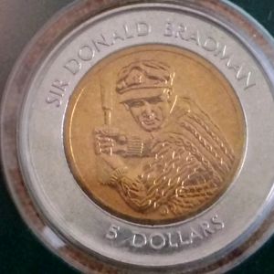 Rare 5 Dollars Sir Don Bradman Carded Coin 🪙