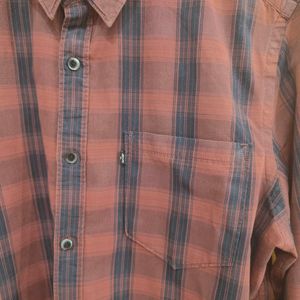 Levi's Brown Checked