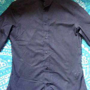 H&M Black Colour Easy Iron Shirt  Small Size