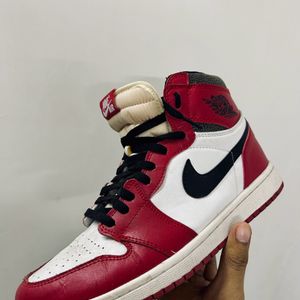 Nike Jordan 1 OG Chicago Lost And Found