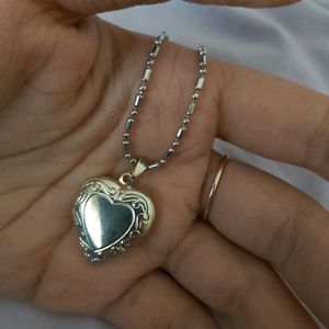 Heart Locket Pendent (Photo)