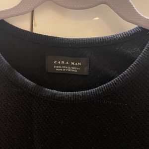 ZARA SWEATSHIRT IN XL