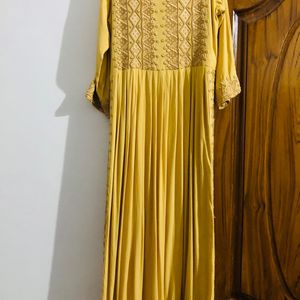 Nyra Cut Kurti