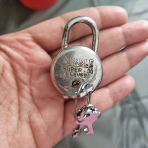 Moble Lock And 3 Keys