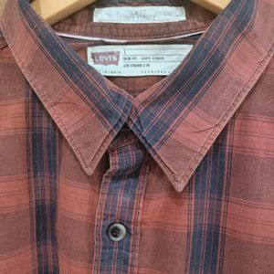 Levi's Brown Checked