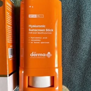 The Derma Co Hyaluronic Sunscreen Stick